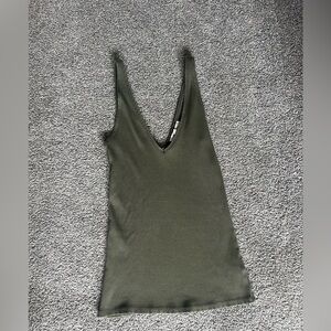 Express Women’s Deep V-Neck Tank in Olive Green Size Extra Small